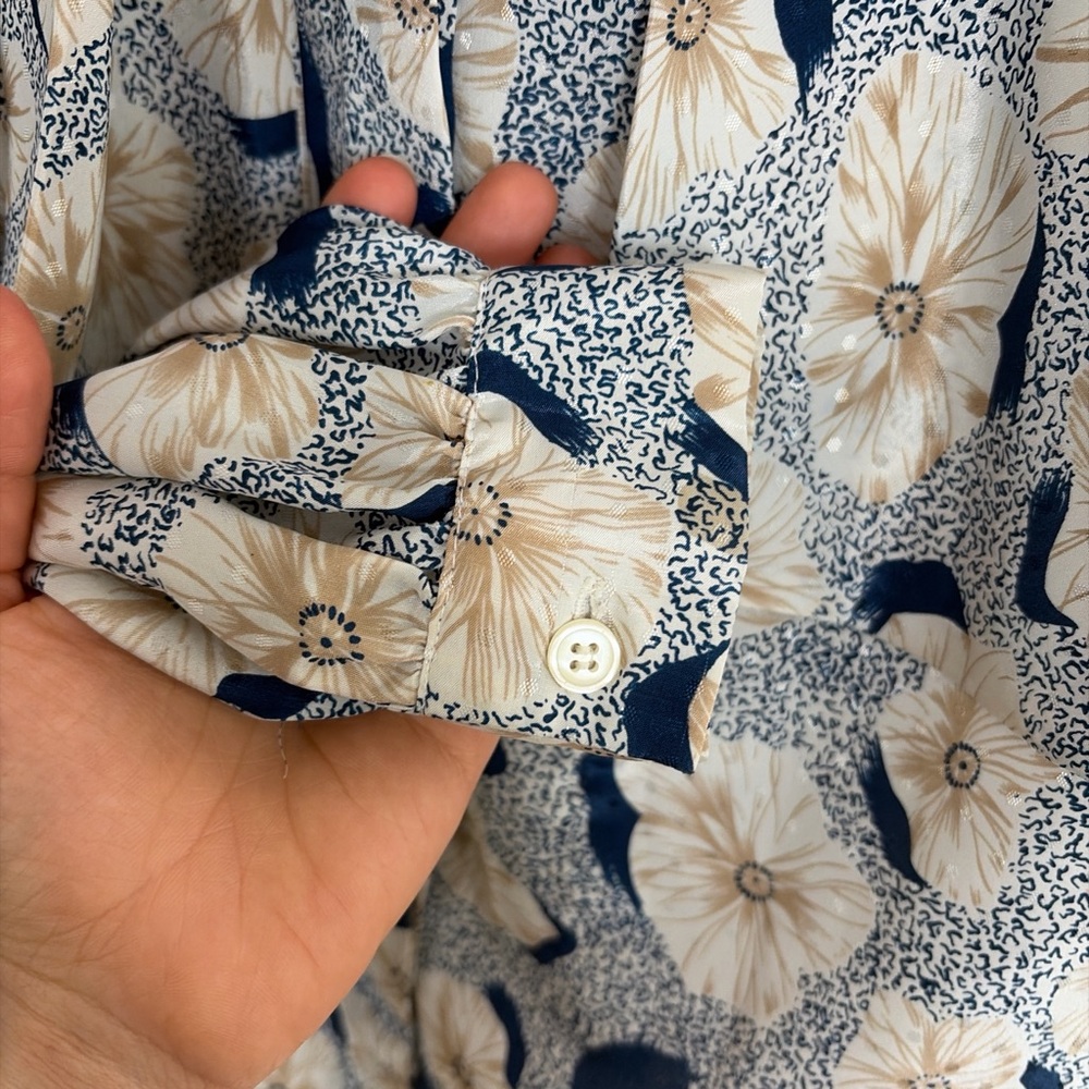 Vintage floral blouse with neck tie - Picture 5 of 5